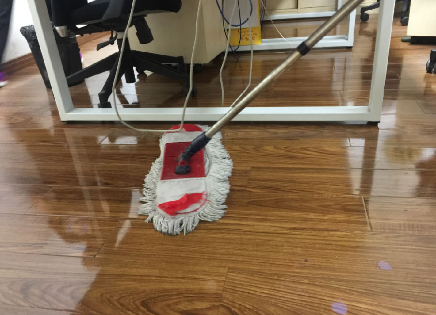 类乌齐县木地板保洁案例