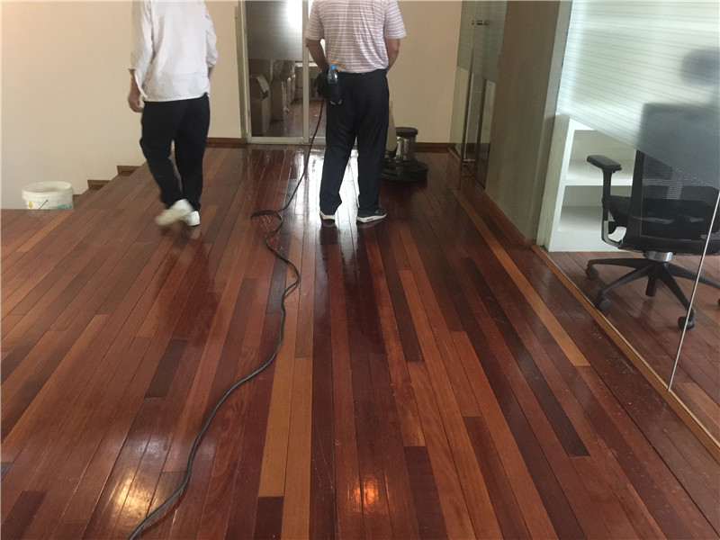 类乌齐县地面清洗案例